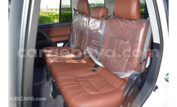 Buy Import Toyota Land Cruiser White Car in Import - Dubai in Ethiopia Buy Import Toyota Land Cruiser White Car in Import - Dubai in Ethiopia