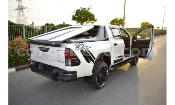 Buy Import Toyota Hilux White Car in Import - Dubai in Ethiopia Buy Import Toyota Hilux White Car in Import - Dubai in Ethiopia