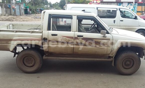 Buy Used Toyota 4Runner White Car in Addis–Ababa in Ethiopia Buy Used Toyota 4Runner White Car in Addis–Ababa in Ethiopia