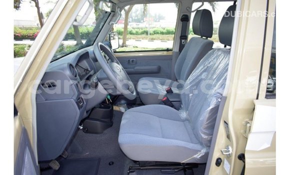 Buy Import Toyota Land Cruiser Beige Car in Import - Dubai in Ethiopia Buy Import Toyota Land Cruiser Beige Car in Import - Dubai in Ethiopia