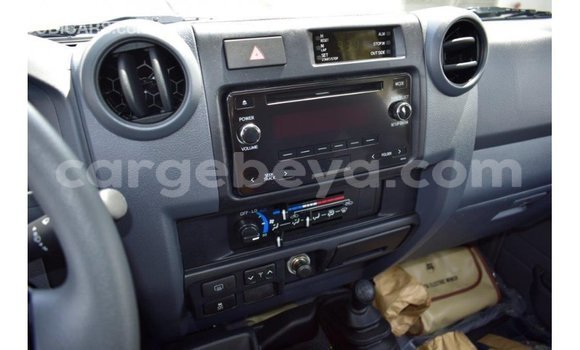 Buy Import Toyota Land Cruiser Beige Car in Import - Dubai in Ethiopia Buy Import Toyota Land Cruiser Beige Car in Import - Dubai in Ethiopia