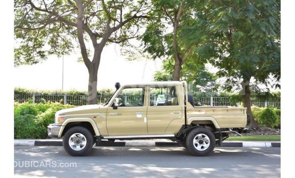 Buy Import Toyota Land Cruiser Beige Car in Import - Dubai in Ethiopia Buy Import Toyota Land Cruiser Beige Car in Import - Dubai in Ethiopia
