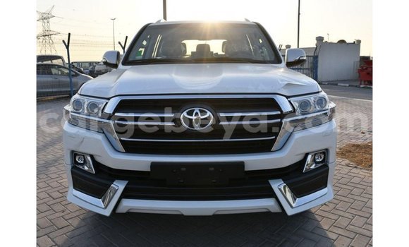 Buy Import Toyota Land Cruiser White Car in Import - Dubai in Ethiopia Buy Import Toyota Land Cruiser White Car in Import - Dubai in Ethiopia