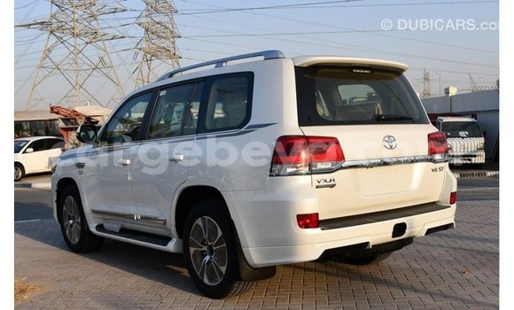 Buy Import Toyota Land Cruiser White Car in Import - Dubai in Ethiopia Buy Import Toyota Land Cruiser White Car in Import - Dubai in Ethiopia