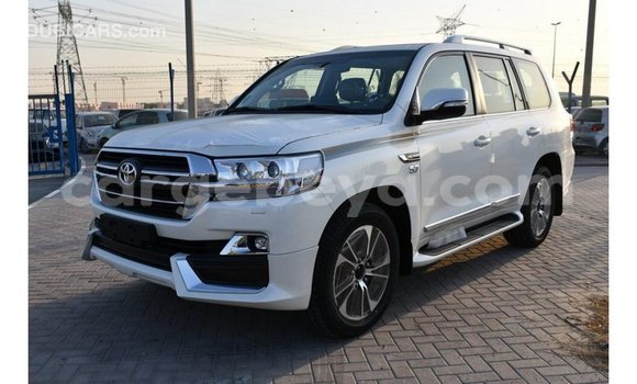 Buy Import Toyota Land Cruiser White Car in Import - Dubai in Ethiopia Buy Import Toyota Land Cruiser White Car in Import - Dubai in Ethiopia