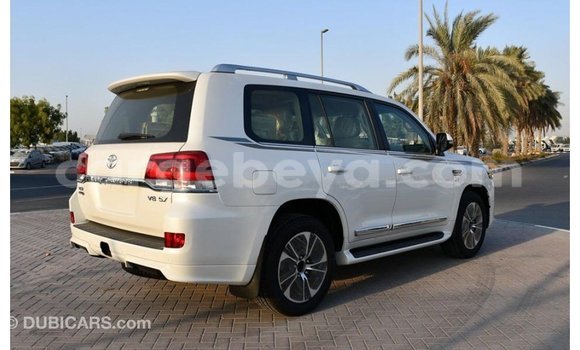 Buy Import Toyota Land Cruiser White Car in Import - Dubai in Ethiopia Buy Import Toyota Land Cruiser White Car in Import - Dubai in Ethiopia