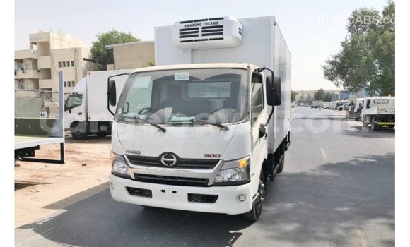 Buy Import Hino 300 Series White Truck in Import - Dubai in Ethiopia Buy Import Hino 300 Series White Truck in Import - Dubai in Ethiopia