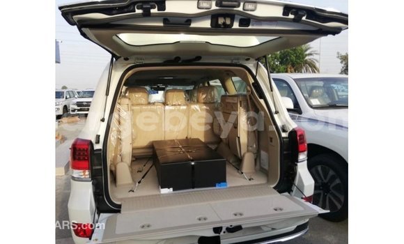 Buy Import Toyota Land Cruiser White Car in Import - Dubai in Ethiopia Buy Import Toyota Land Cruiser White Car in Import - Dubai in Ethiopia