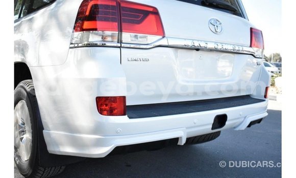 Buy Import Toyota Land Cruiser White Car in Import - Dubai in Ethiopia Buy Import Toyota Land Cruiser White Car in Import - Dubai in Ethiopia