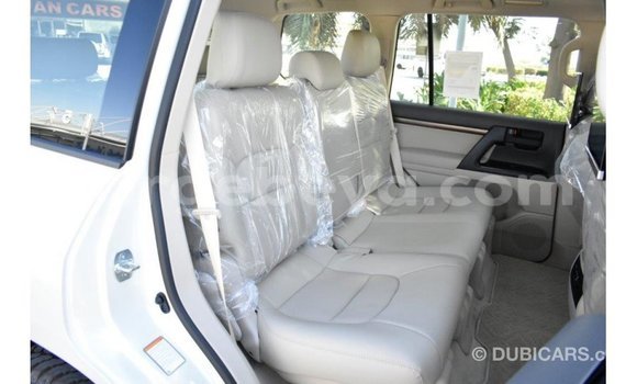 Buy Import Toyota Land Cruiser White Car in Import - Dubai in Ethiopia Buy Import Toyota Land Cruiser White Car in Import - Dubai in Ethiopia