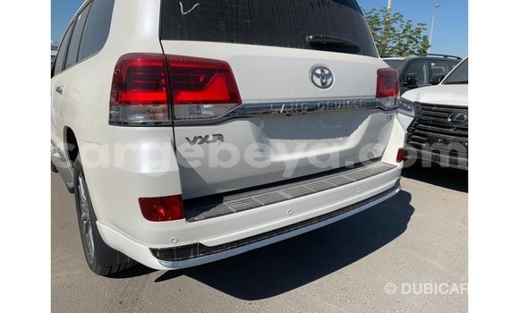 Buy Import Toyota Land Cruiser White Car in Import - Dubai in Ethiopia Buy Import Toyota Land Cruiser White Car in Import - Dubai in Ethiopia