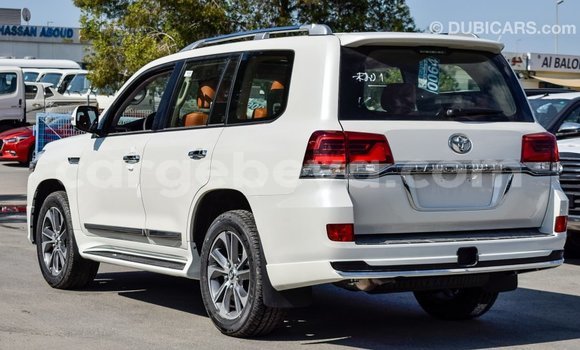 Buy Import Toyota Land Cruiser White Car in Import - Dubai in Ethiopia Buy Import Toyota Land Cruiser White Car in Import - Dubai in Ethiopia