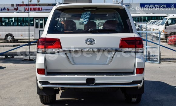 Buy Import Toyota Land Cruiser White Car in Import - Dubai in Ethiopia Buy Import Toyota Land Cruiser White Car in Import - Dubai in Ethiopia