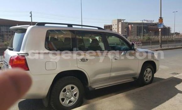 Buy Used Toyota 4Runner Silver Car in Addis–Ababa in Ethiopia Buy Used Toyota 4Runner Silver Car in Addis–Ababa in Ethiopia
