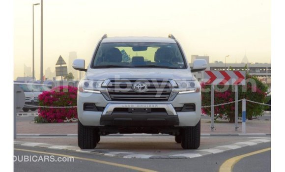 Buy Import Toyota Land Cruiser White Car in Import - Dubai in Ethiopia Buy Import Toyota Land Cruiser White Car in Import - Dubai in Ethiopia