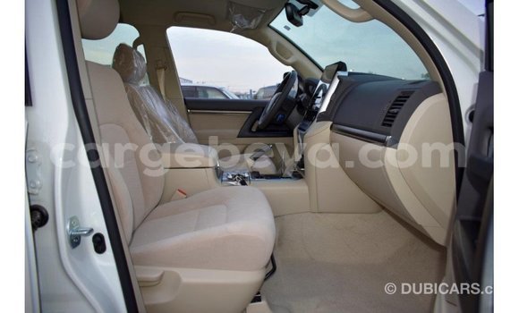 Buy Import Toyota Land Cruiser White Car in Import - Dubai in Ethiopia Buy Import Toyota Land Cruiser White Car in Import - Dubai in Ethiopia