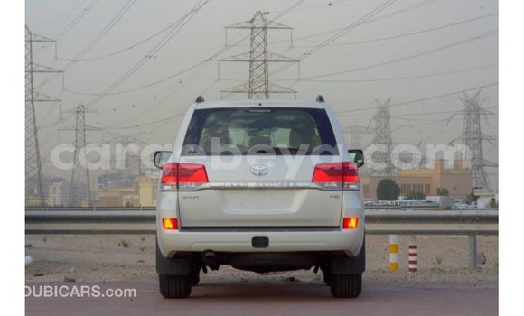 Buy Import Toyota Land Cruiser White Car in Import - Dubai in Ethiopia Buy Import Toyota Land Cruiser White Car in Import - Dubai in Ethiopia