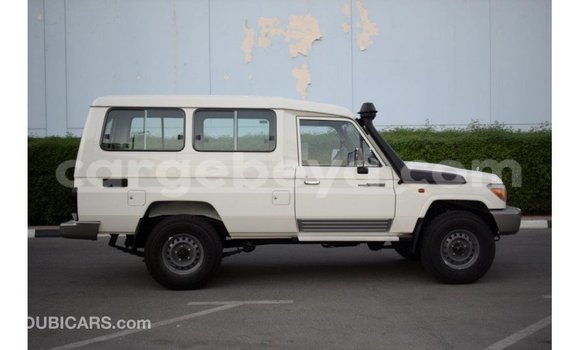 Buy Import Toyota Land Cruiser White Car in Import - Dubai in Ethiopia Buy Import Toyota Land Cruiser White Car in Import - Dubai in Ethiopia