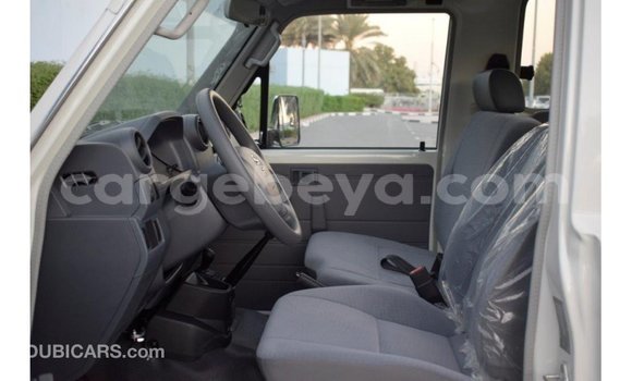 Buy Import Toyota Land Cruiser White Car in Import - Dubai in Ethiopia Buy Import Toyota Land Cruiser White Car in Import - Dubai in Ethiopia
