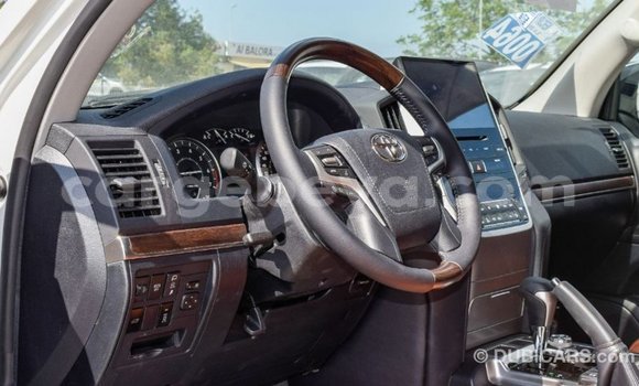 Buy Import Toyota Land Cruiser White Car in Import - Dubai in Ethiopia Buy Import Toyota Land Cruiser White Car in Import - Dubai in Ethiopia