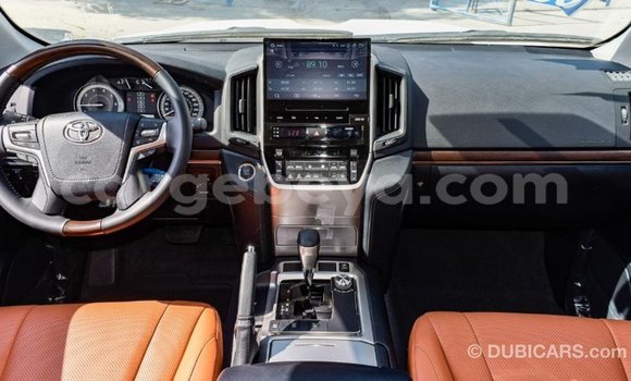 Buy Import Toyota Land Cruiser White Car in Import - Dubai in Ethiopia Buy Import Toyota Land Cruiser White Car in Import - Dubai in Ethiopia