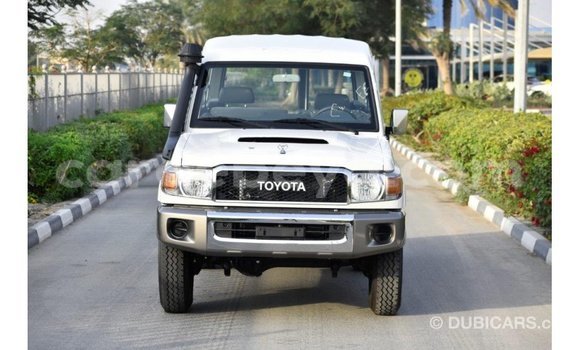 Buy Import Toyota Land Cruiser White Car in Import - Dubai in Ethiopia Buy Import Toyota Land Cruiser White Car in Import - Dubai in Ethiopia