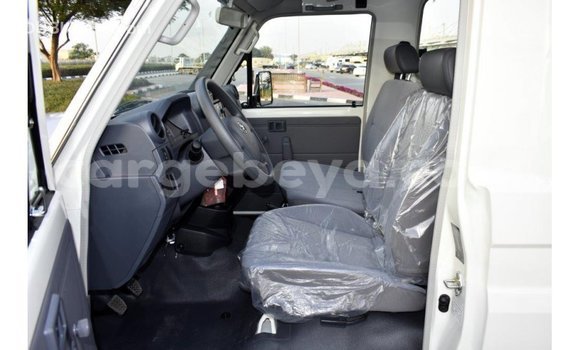 Buy Import Toyota Land Cruiser White Car in Import - Dubai in Ethiopia Buy Import Toyota Land Cruiser White Car in Import - Dubai in Ethiopia