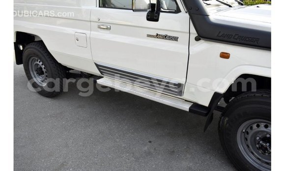 Buy Import Toyota Land Cruiser White Car in Import - Dubai in Ethiopia Buy Import Toyota Land Cruiser White Car in Import - Dubai in Ethiopia