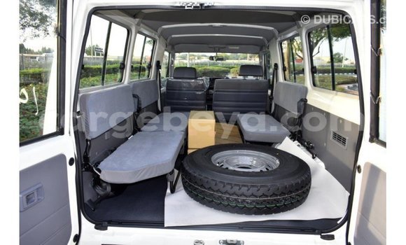 Buy Import Toyota Land Cruiser White Car in Import - Dubai in Ethiopia Buy Import Toyota Land Cruiser White Car in Import - Dubai in Ethiopia
