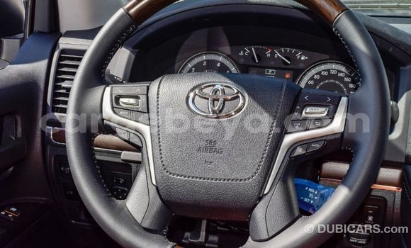 Buy Import Toyota Land Cruiser White Car in Import - Dubai in Ethiopia Buy Import Toyota Land Cruiser White Car in Import - Dubai in Ethiopia