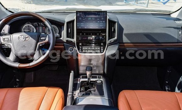 Buy Import Toyota Land Cruiser White Car in Import - Dubai in Ethiopia Buy Import Toyota Land Cruiser White Car in Import - Dubai in Ethiopia