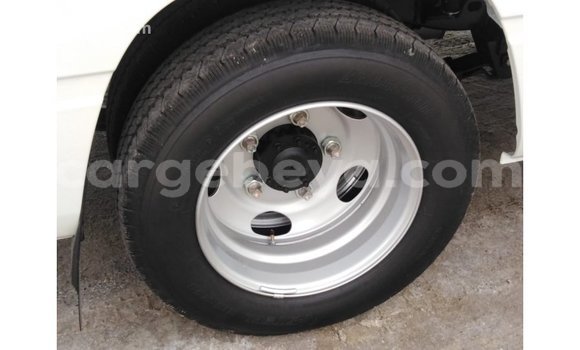 ይግዙ Imported Toyota Coaster ነጭ መኪና በ Import - Dubai በ ኢትዮጵያ ይግዙ Imported Toyota Coaster ነጭ መኪና በ Import - Dubai በ ኢትዮጵያ