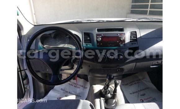 Buy Import Toyota Hilux White Car in Import - Dubai in Ethiopia Buy Import Toyota Hilux White Car in Import - Dubai in Ethiopia