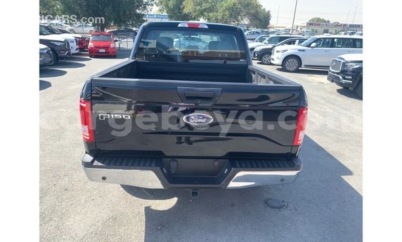 Acheter Import Voiture Ford Club Wagon Noir à Import - Dubai, Ethiopie Acheter Import Voiture Ford Club Wagon Noir à Import - Dubai, Ethiopie