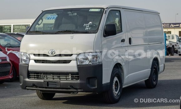 Imported Toyota Hiace White Makiinaa iti Import - Dubai keessatti Ethiopia keessatti Imported Toyota Hiace White Makiinaa iti Import - Dubai keessatti Ethiopia keessatti