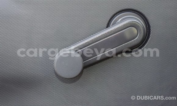 Imported Toyota Hiace White Makiinaa iti Import - Dubai keessatti Ethiopia keessatti Imported Toyota Hiace White Makiinaa iti Import - Dubai keessatti Ethiopia keessatti