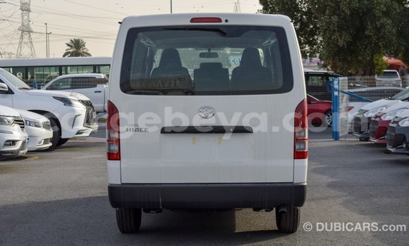 Imported Toyota Hiace White Makiinaa iti Import - Dubai keessatti Ethiopia keessatti Imported Toyota Hiace White Makiinaa iti Import - Dubai keessatti Ethiopia keessatti