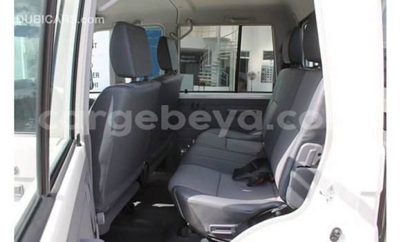 Buy Import Toyota Land Cruiser White Car in Import - Dubai in Ethiopia Buy Import Toyota Land Cruiser White Car in Import - Dubai in Ethiopia