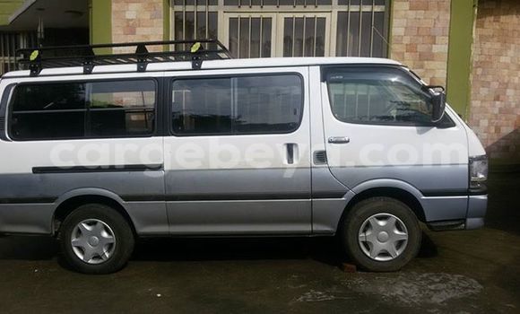 Buy Used Toyota Hiace White Car in Addis–Ababa in Ethiopia Buy Used Toyota Hiace White Car in Addis–Ababa in Ethiopia