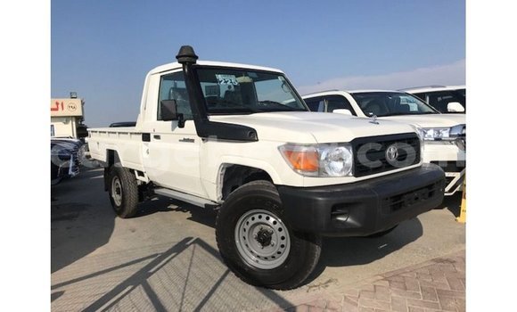 Buy Import Toyota Land Cruiser White Car in Import - Dubai in Ethiopia Buy Import Toyota Land Cruiser White Car in Import - Dubai in Ethiopia