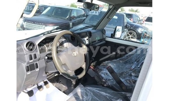 Buy Import Toyota Land Cruiser White Car in Import - Dubai in Ethiopia Buy Import Toyota Land Cruiser White Car in Import - Dubai in Ethiopia