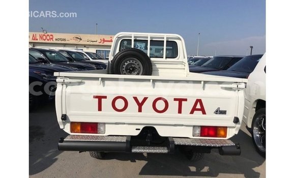 Buy Import Toyota Land Cruiser White Car in Import - Dubai in Ethiopia Buy Import Toyota Land Cruiser White Car in Import - Dubai in Ethiopia