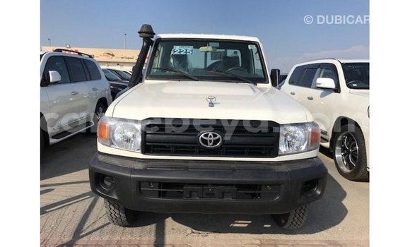 Buy Import Toyota Land Cruiser White Car in Import - Dubai in Ethiopia Buy Import Toyota Land Cruiser White Car in Import - Dubai in Ethiopia