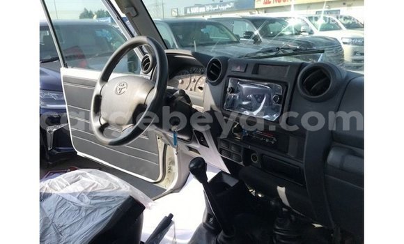 Buy Import Toyota Land Cruiser White Car in Import - Dubai in Ethiopia Buy Import Toyota Land Cruiser White Car in Import - Dubai in Ethiopia