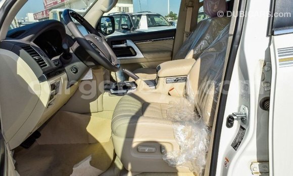 Buy Import Toyota Land Cruiser White Car in Import - Dubai in Ethiopia Buy Import Toyota Land Cruiser White Car in Import - Dubai in Ethiopia