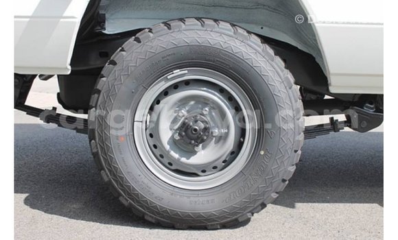 Buy Import Toyota Land Cruiser White Car in Import - Dubai in Ethiopia Buy Import Toyota Land Cruiser White Car in Import - Dubai in Ethiopia