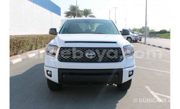 Acheter Import Voiture Toyota Tundra Blanc à Import - Dubai, Ethiopie Acheter Import Voiture Toyota Tundra Blanc à Import - Dubai, Ethiopie