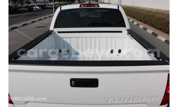 Acheter Import Voiture Toyota Tundra Blanc à Import - Dubai, Ethiopie Acheter Import Voiture Toyota Tundra Blanc à Import - Dubai, Ethiopie