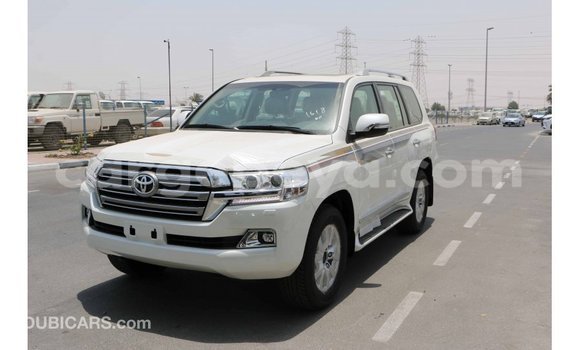 Buy Import Toyota Land Cruiser White Car in Import - Dubai in Ethiopia Buy Import Toyota Land Cruiser White Car in Import - Dubai in Ethiopia