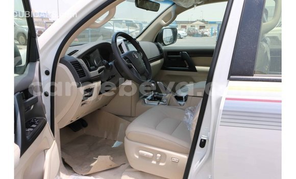 Buy Import Toyota Land Cruiser White Car in Import - Dubai in Ethiopia Buy Import Toyota Land Cruiser White Car in Import - Dubai in Ethiopia